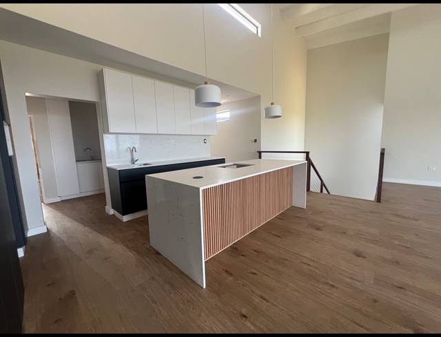3 BEDROOM TOWNHOUSE FOR SALE IN SALT ROCK